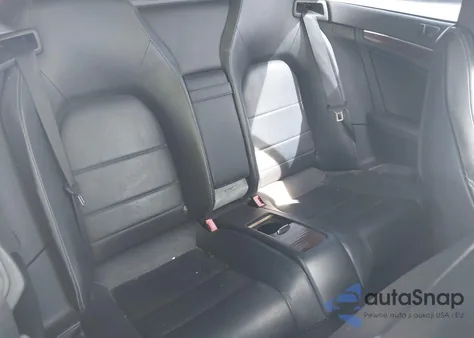 2011 Mercedes-Benz E 550 z USA, uszkodzony, nr VIN WDDKK7CF9BF064426